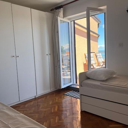Falcon Mali Losinj Bagian luar foto